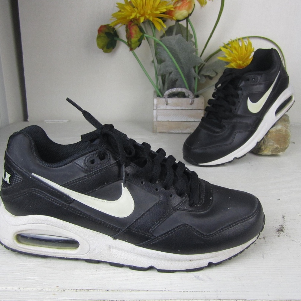 NIKE AIR MAX 10 BLACK LEATHER LACED SNEAKER